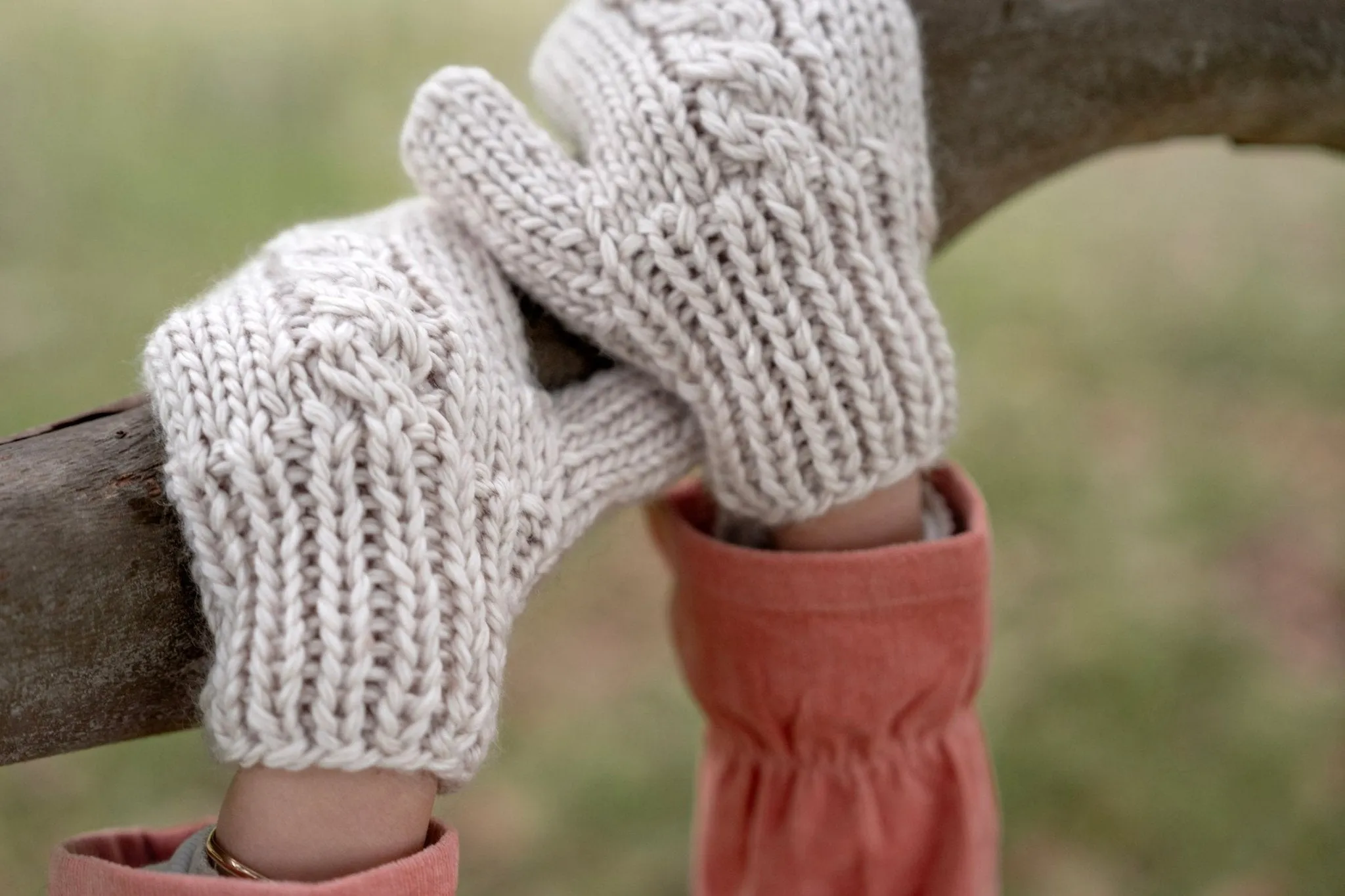 Free Spirit Mittens Natural