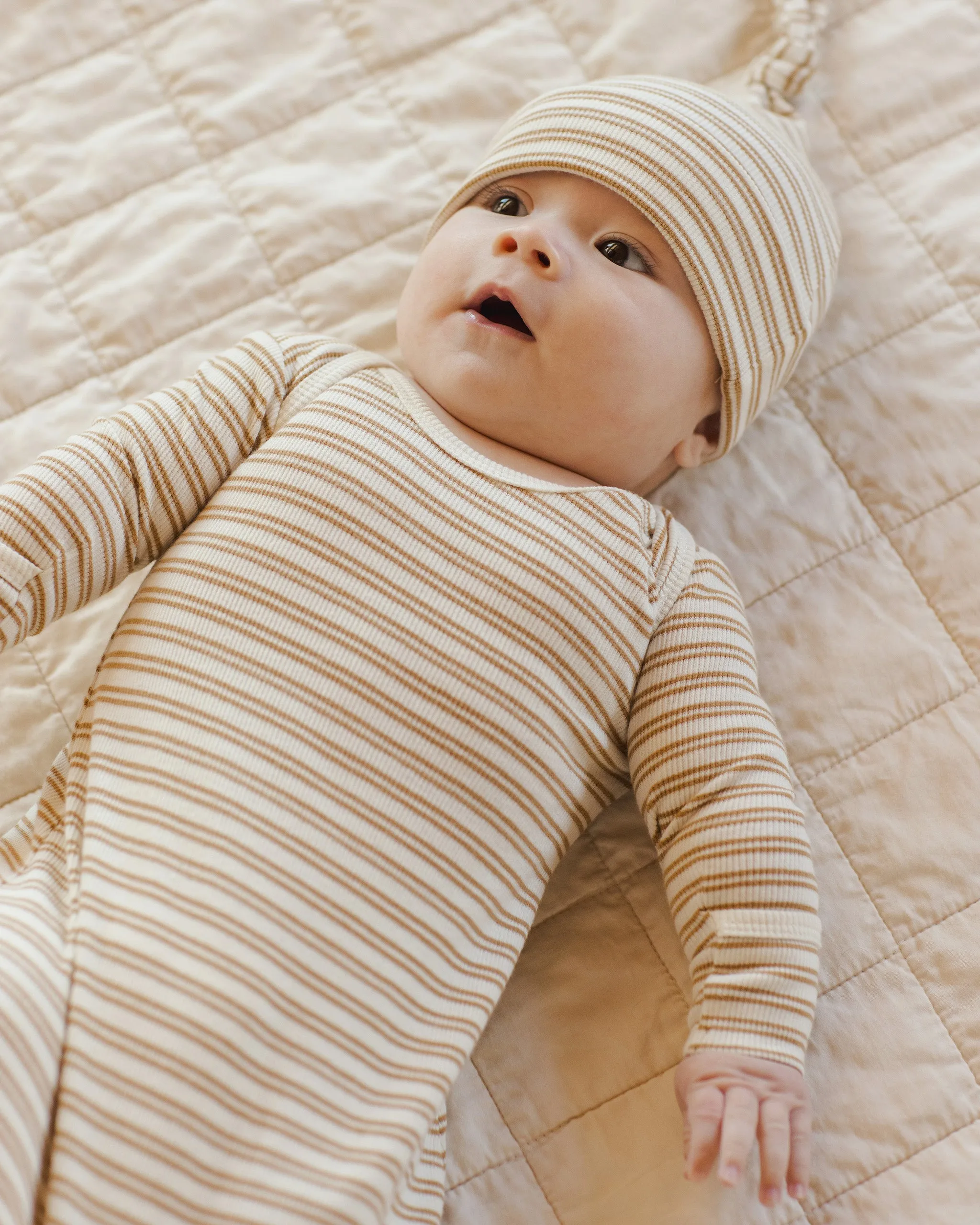 Knotted Baby Gown   Hat Set || Golden Stripe