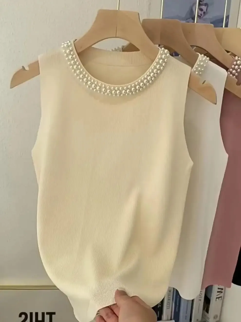 Loose Knitted Sleeveless Sequined Vests Tops