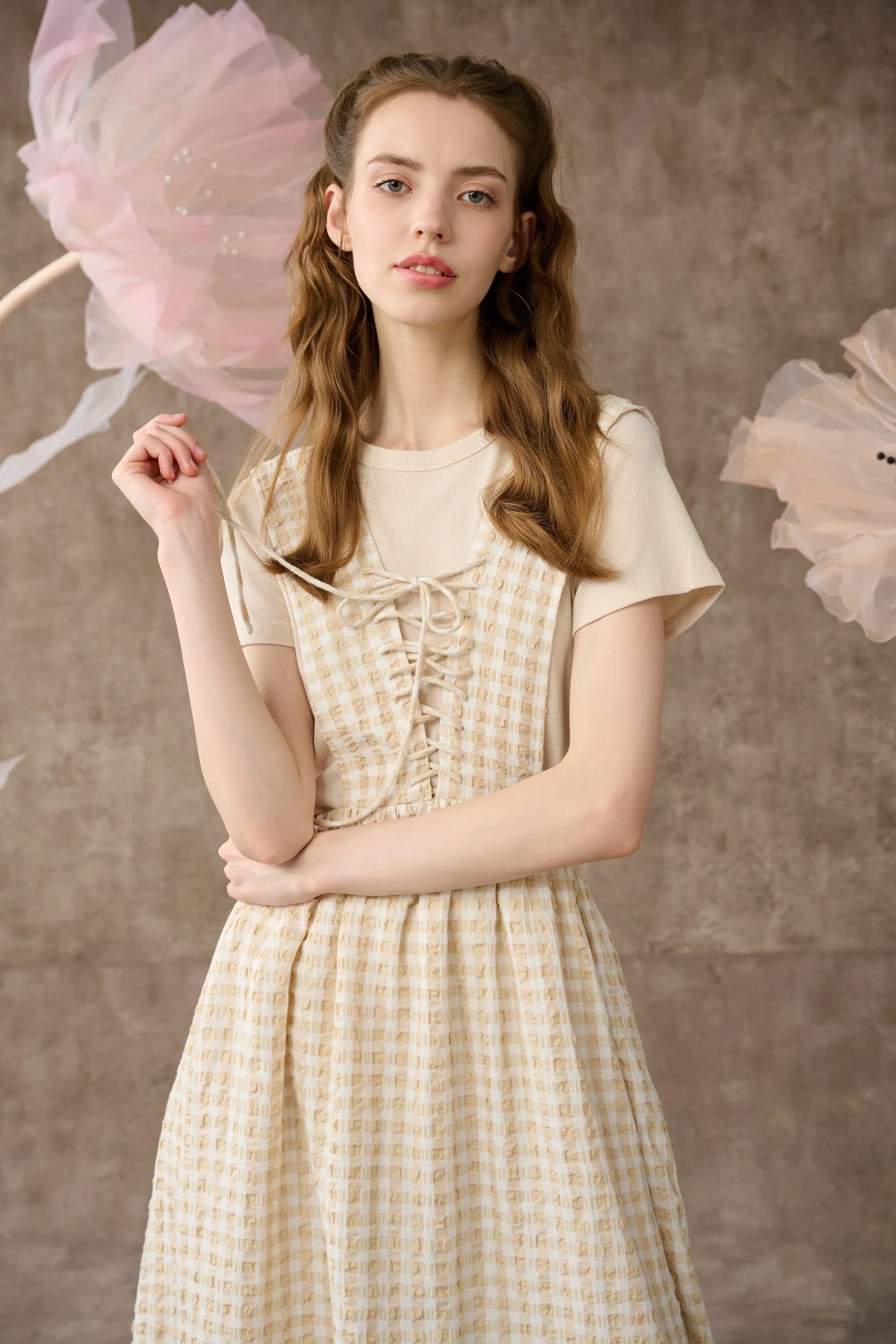 Poet's jasmine 31| lace-up pinafore linen dress in cream