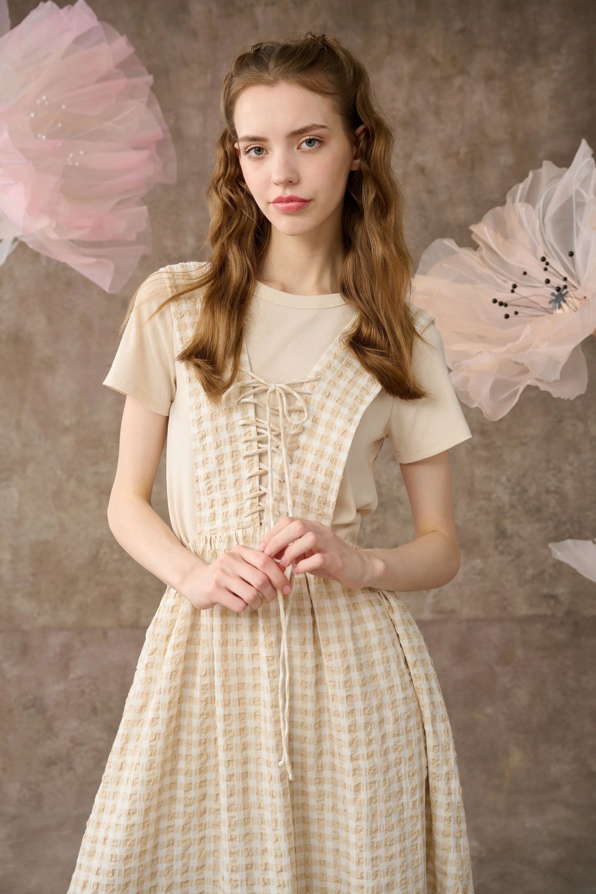 Poet's jasmine 31| lace-up pinafore linen dress in cream