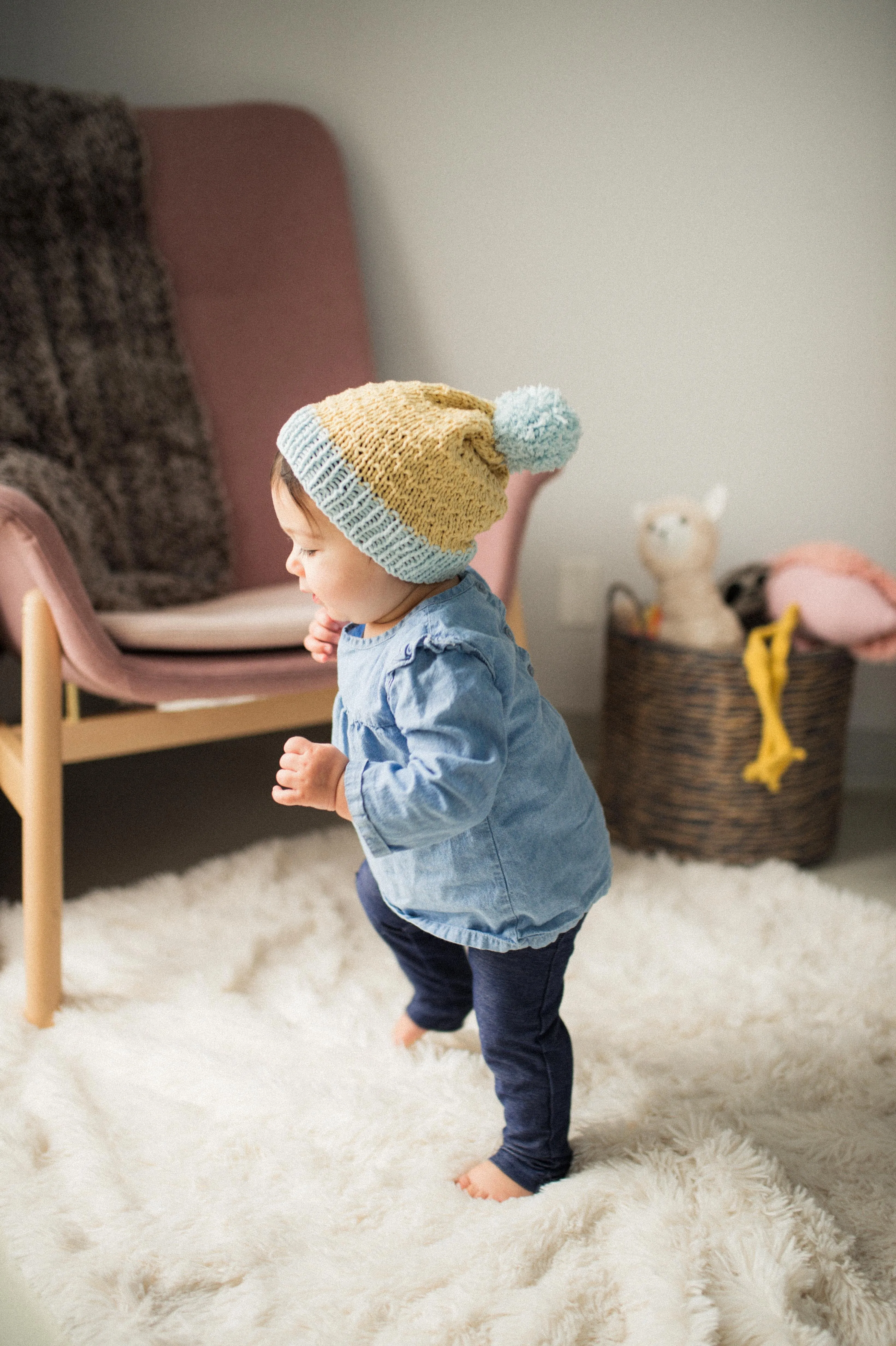 Pom Pom Baby Hat (Knit)