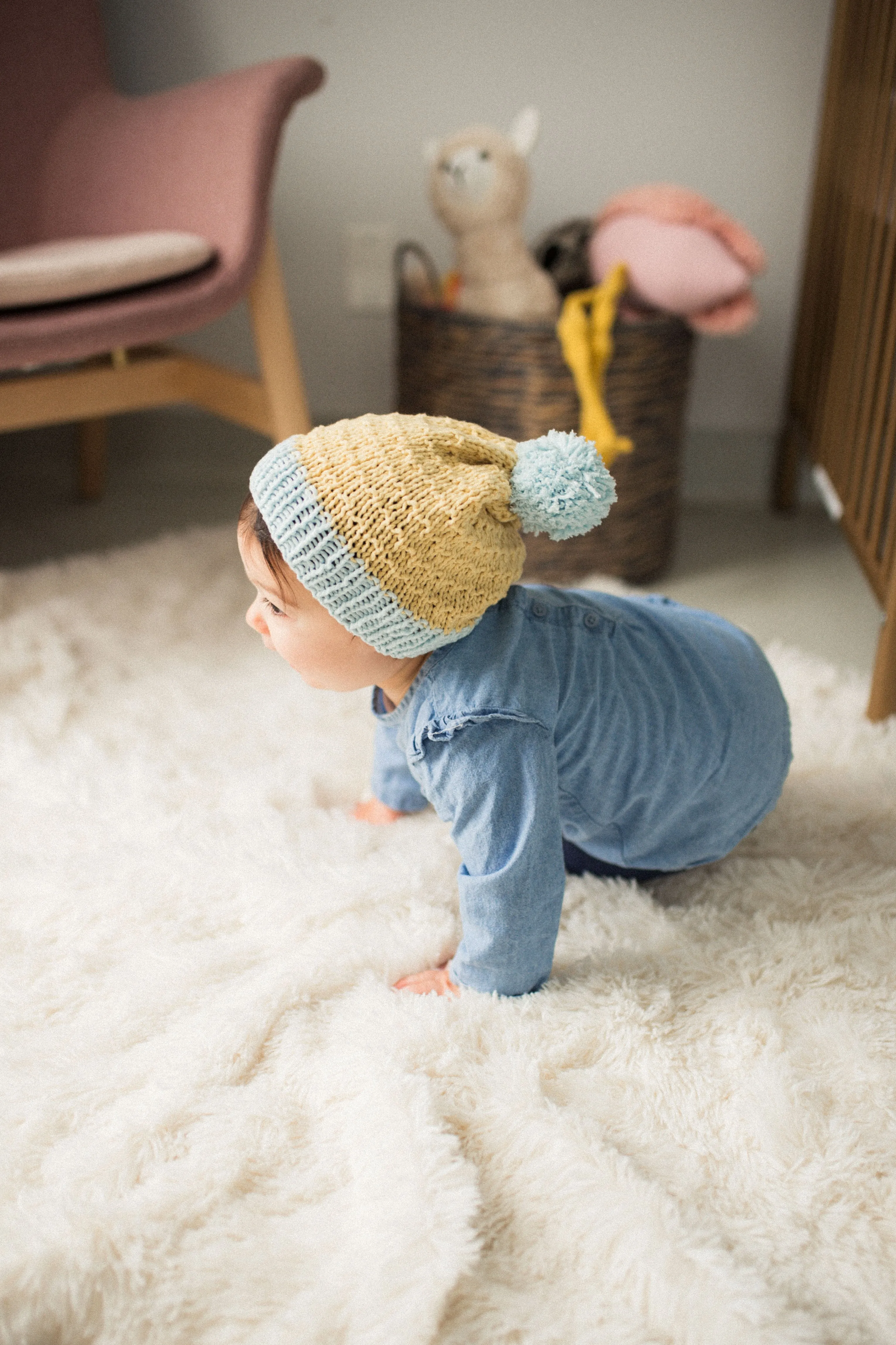 Pom Pom Baby Hat (Knit)