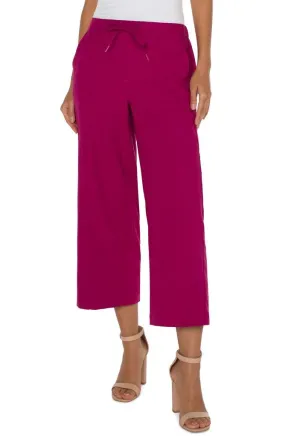 Pull-On Wide Leg Crop Trouser