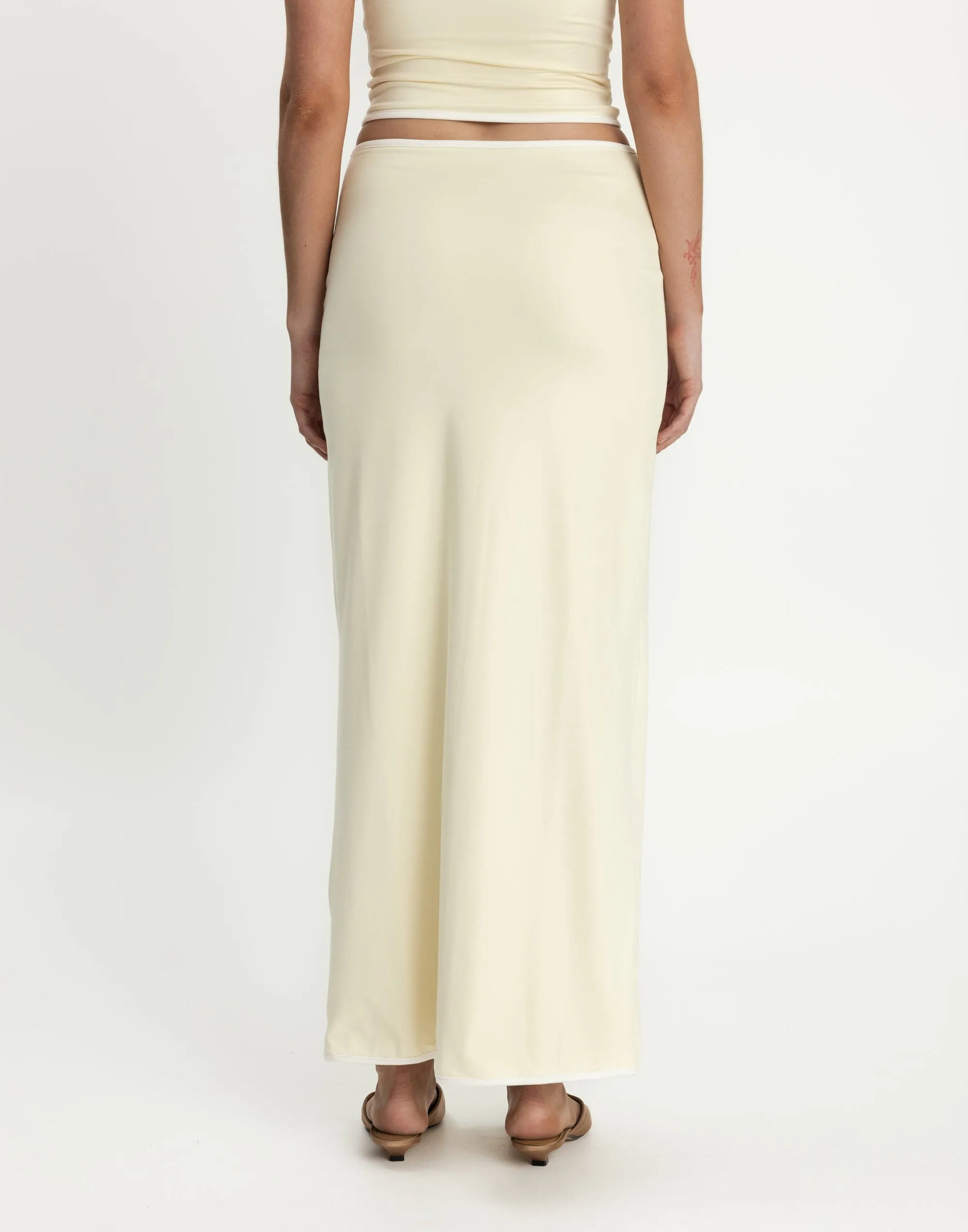 Tavina Maxi Skirt (Butter/White)